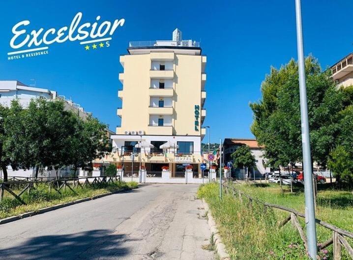 Hotel Excelsior Montesilvano Marina Buitenkant foto