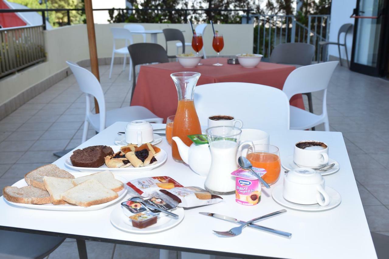 Hotel Excelsior Montesilvano Marina Buitenkant foto