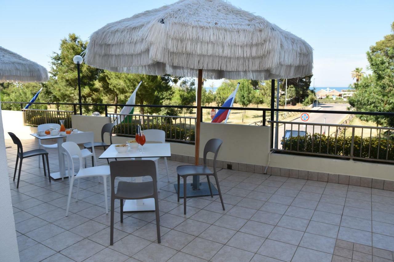 Hotel Excelsior Montesilvano Marina Buitenkant foto