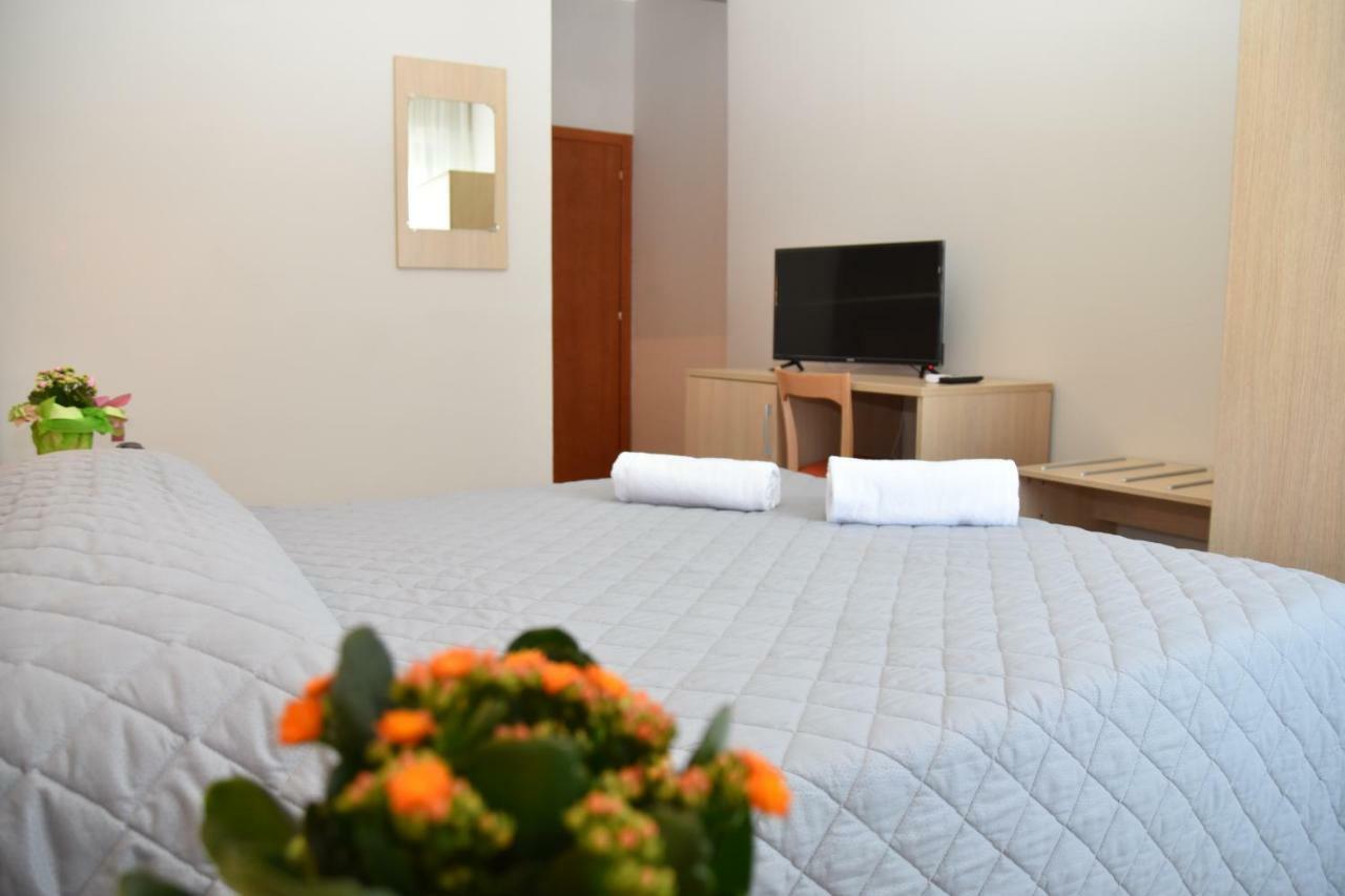 Hotel Excelsior Montesilvano Marina Buitenkant foto